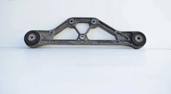 Audi A8 S8 D3 4E Rear differential/diff mount bracket 4E0599285A