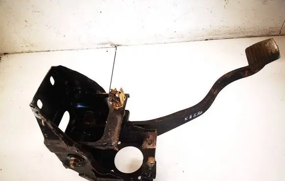 SsangYong Musso Clutch pedal 