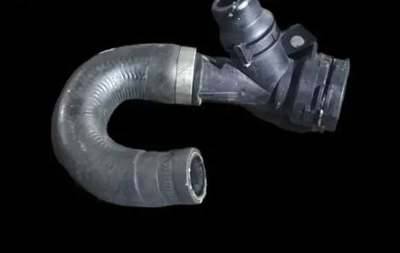 BMW 5 E60 E61 Engine coolant pipe/hose 7805360