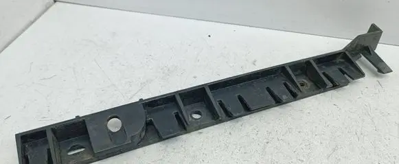 BMW 1 E81 E87 Fender mounting bracket 7118160 51777118160