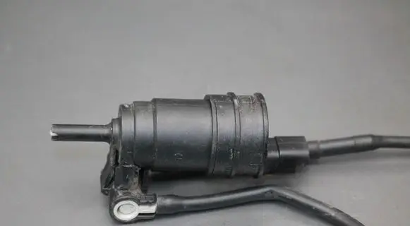 Renault Scenic I Windscreen/windshield washer pump 430702B