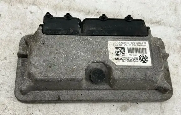 Volkswagen Polo IV 9N3 Engine control unit/module 03C906024CD 0102605