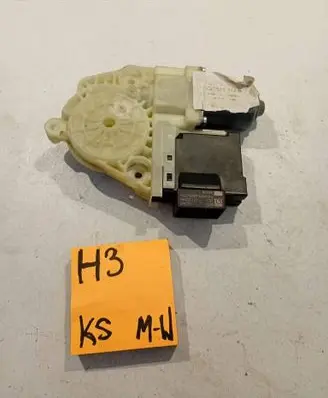 Seat Cordoba (6L) Rear door window regulator motor 6Q0959812B 987087100 7746015500