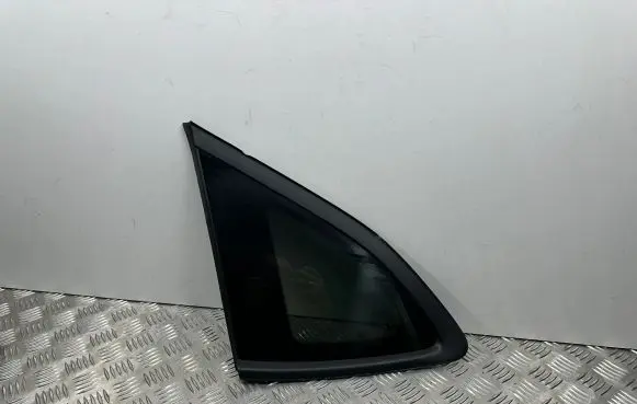 Hyundai Tucson TL Rear side window 43R000392 FX2LH