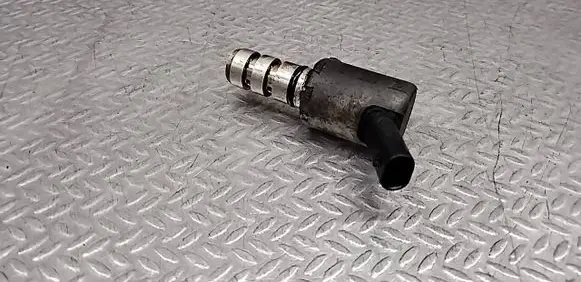 Audi A6 S6 C6 4F Camshaft vanos timing valve 06E115243D