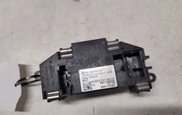Volkswagen Touran I Heater blower motor/fan resistor 3C0907521 2468105380 987651G