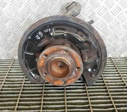 Mercedes-Benz A W176 Rear wheel hub A2469059402 2460406
