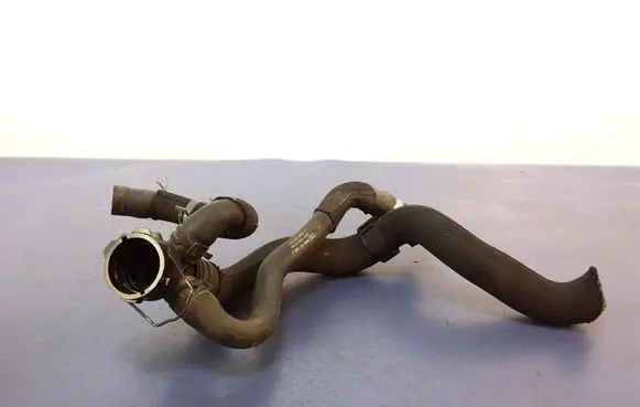 Audi Q5 SQ5 Engine coolant pipe/hose 4F0122293A