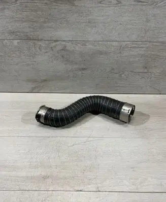 Intercooler hose/pipe