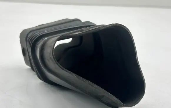 Volvo XC60 Air intake duct part 72102648 BP8D0B