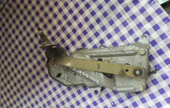 Renault Megane I Rear window wiper motor 0390206