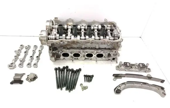 Toyota Yaris Engine head A412112133