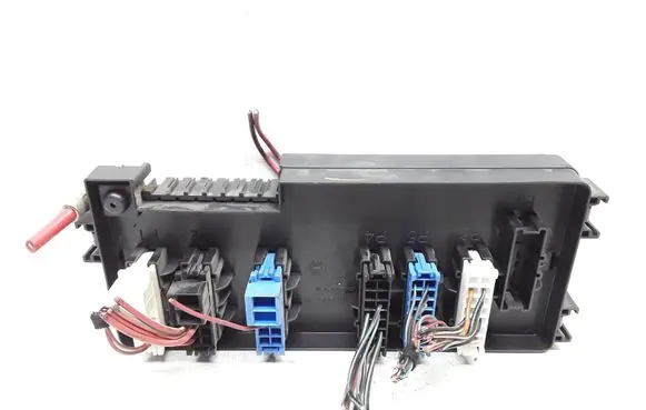 Mercedes-Benz ML W164 Fuse module A1645400272