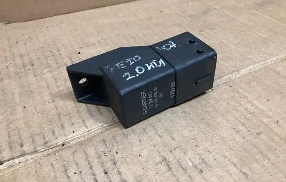 Peugeot 407 Glow plug pre-heat relay 9640469680 51252002