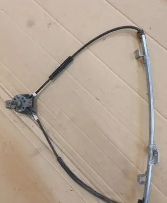 Volkswagen Golf II Front door manual window regulator 191837402 CE2