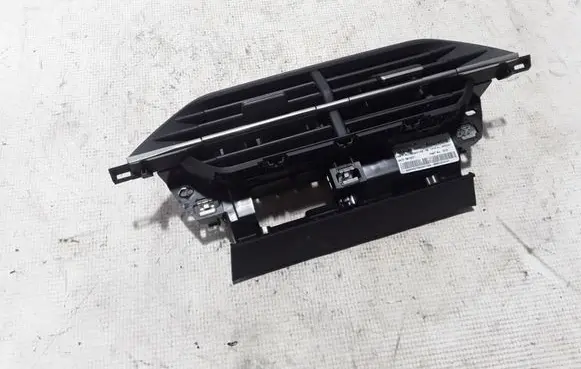 Peugeot 208 Dash center air vent grill 98234571DX