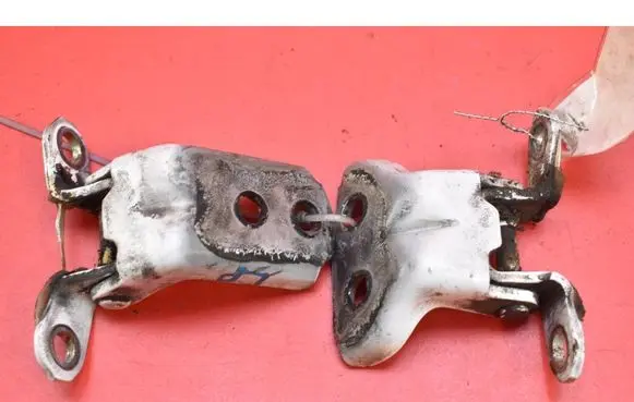 Nissan NV200 Front door hinge set 