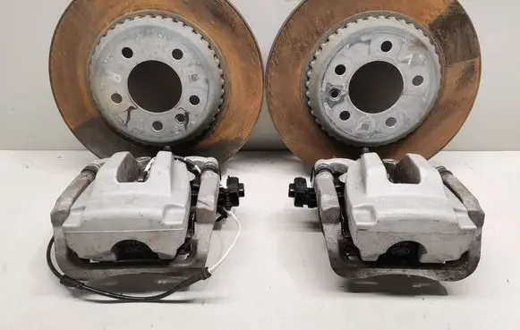 Land Rover Defender Brake discs and calipers set LPLA2A315AC LPLA2K328EC