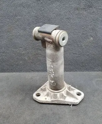 Audi A6 Allroad C5 Front bumper shock/impact absorber 4Z7807133