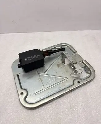 BMW X5 E53 Tailgate/trunk/boot lock/catch/latch 8408497 8373996