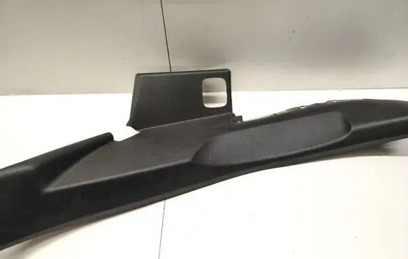 Audi Q7 4M Rear seat side bottom trim 4m0867767f 4m0867767g
