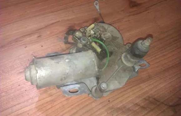 Ford Fiesta Rear window wiper motor 0390201515