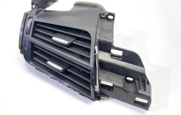 BMW X6 F16 Rear air vent grill 9252649