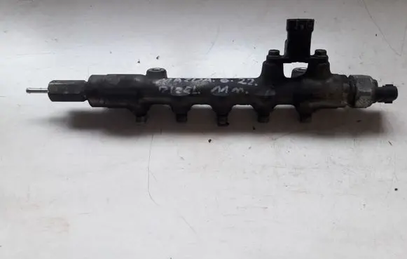 Mazda 6 Fuel distributor 