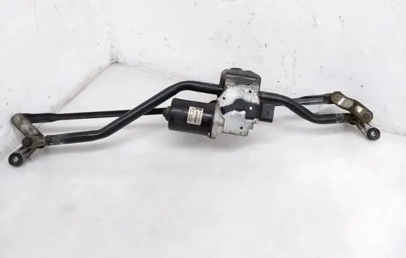 Volkswagen Amarok Front wiper linkage and motor 7E2955113B 443122352017