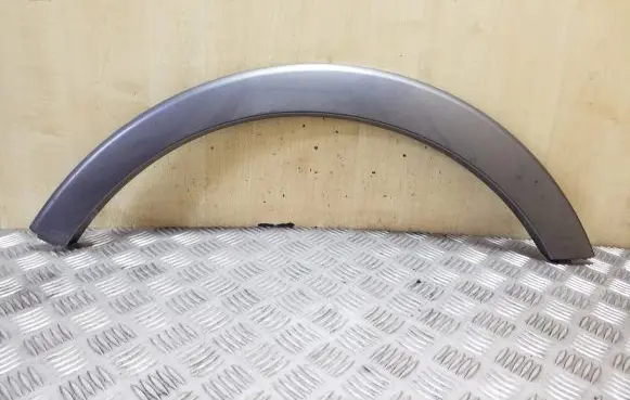 Mercedes-Benz B W246 W242 Rear arch trim A2428890325 A2428800314