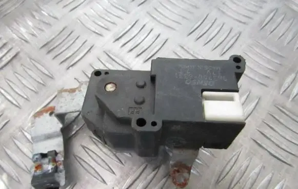 Toyota Camry Air flap motor/actuator 0637006331 063700-6331