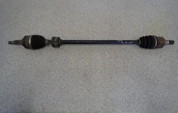 Suzuki Swift I Front driveshaft 