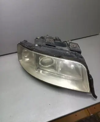 Audi A6 S6 C5 4B Headlight/headlamp 15593000