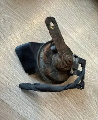 Mercedes-Benz E W211 Horn signal 703881165