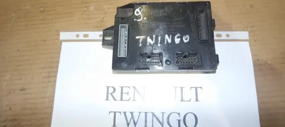 Renault Twingo III Comfort/convenience module 284B14580R