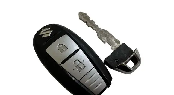 Suzuki Swift II Ignition key/card 