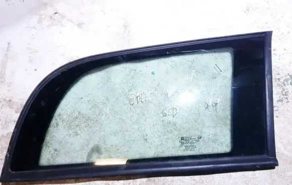 Opel Astra G Rear side window 