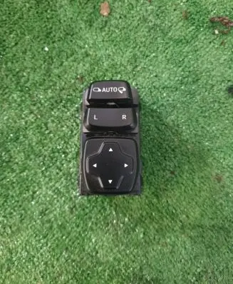 Hyundai Kona I Wing mirror switch 3K5480-1000