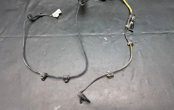 Toyota Hilux VIII ABS brake wheel speed sensor 895430K081 GJ022