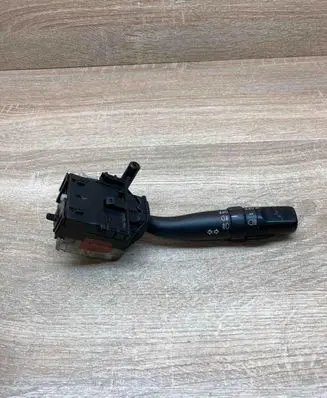 Toyota Avensis T250 Indicator stalk 173650B