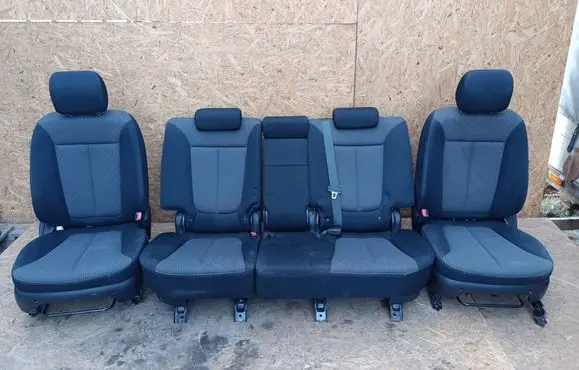 Hyundai Santa Fe Seat set 936000W400