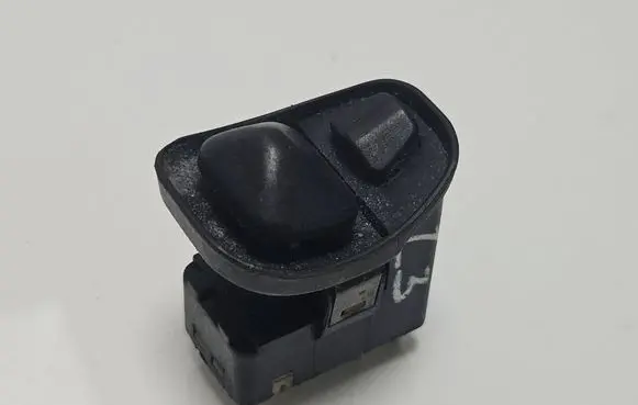 BMW Z3 E36 Wing mirror switch 1369331 03830700 61931