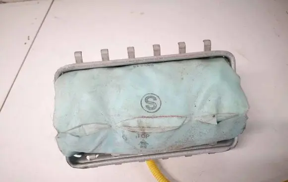 Subaru Legacy Passenger airbag 21ZS08