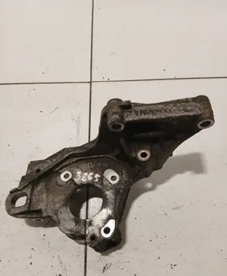 Volkswagen Crafter Generator/alternator bracket 04L145169C