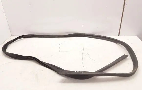 Mazda Tribute Trunk rubber seal (body) 
