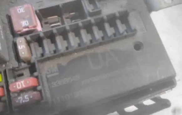 Opel Astra J BSM Control unit 13368643 0537 95RZH7