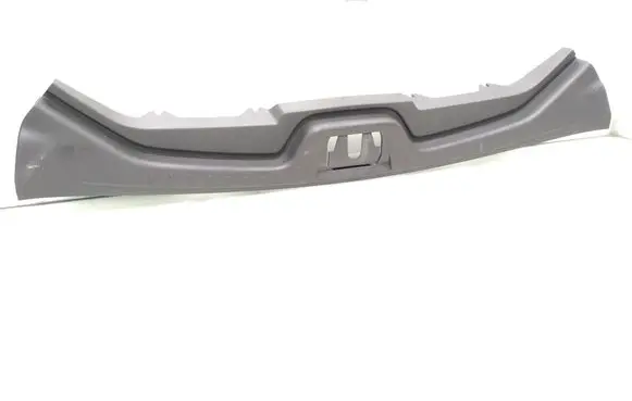 Trunk/boot sill cover protection