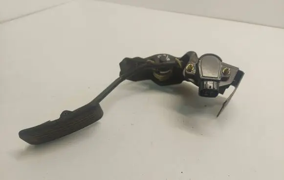 Toyota Corolla E120 E130 Accelerator throttle pedal