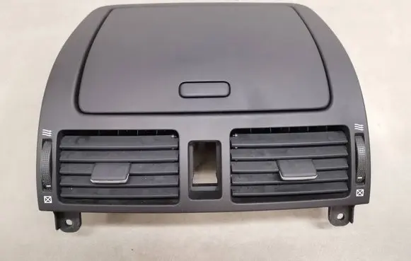 Toyota Avensis T250 Glove box