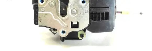 Chevrolet Captiva Front door lock